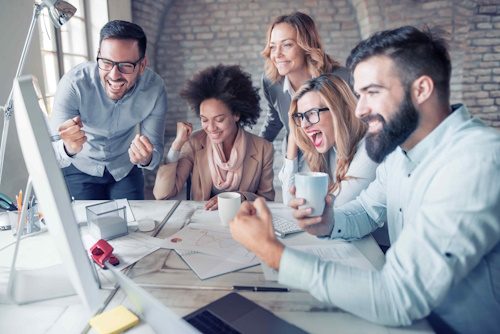 Unsere Leistung: Requirement Engineering - UX/UI-Design - Architectur Review - Softwaremodernisierung